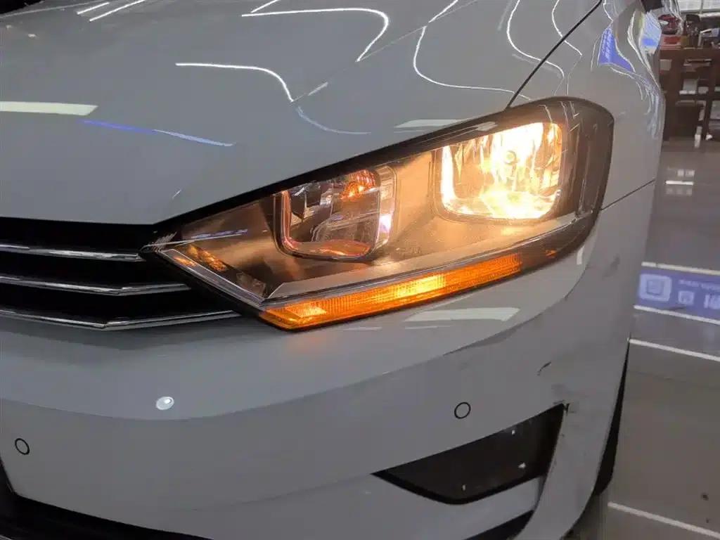 Golf Sportsvan 2016 230TSI Automatic Entry-Level Model — миниатюра 24