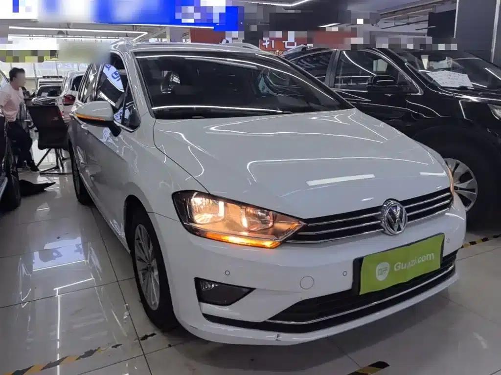 Golf Sportsvan 2016 230TSI Automatic Entry-Level Model — миниатюра 4