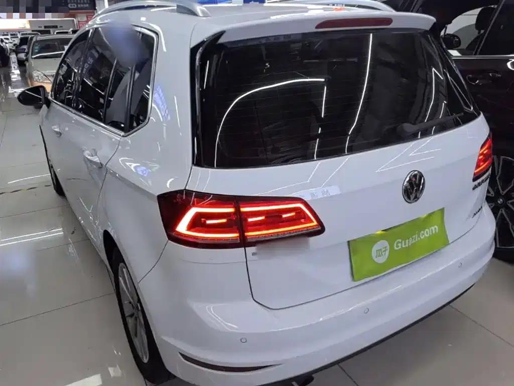 Golf Sportsvan 2016 230TSI Automatic Entry-Level Model — миниатюра 5
