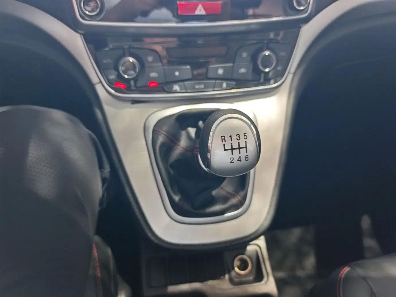 Haval M6 2018 1.5T Manual Two-Wheel Drive Elite Model — миниатюра 17