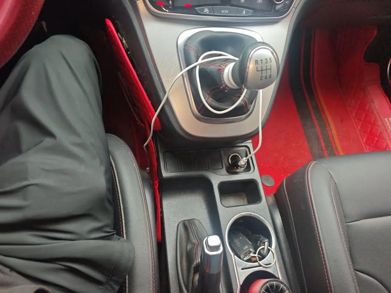 Haval M6 2019 1.5T Manual Two-Wheel Drive Elite Version China VI Standard — миниатюра 15