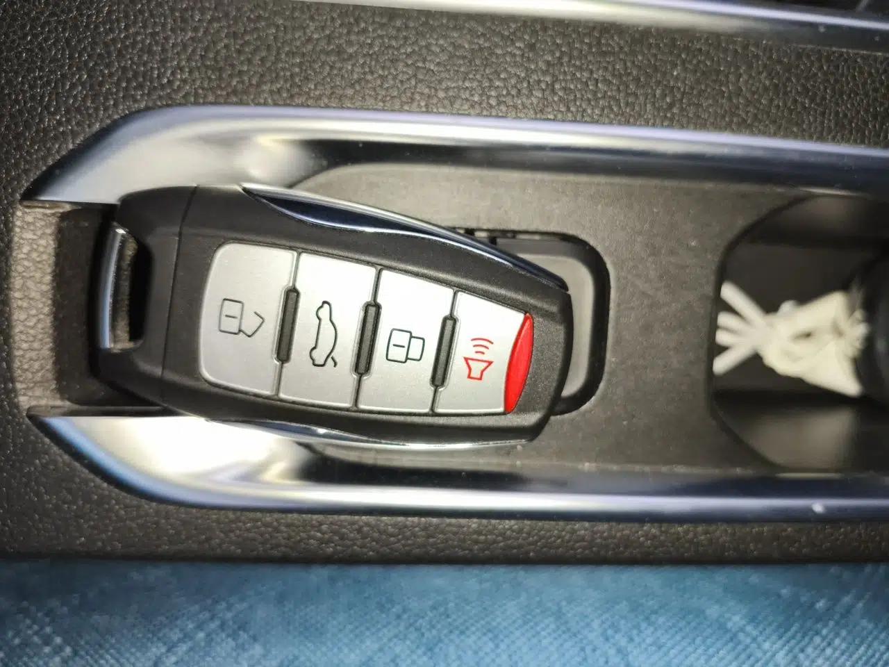 Haval M6 2021 PLUS 1.5T DCT Elite Smart Connectivity Model — миниатюра 9