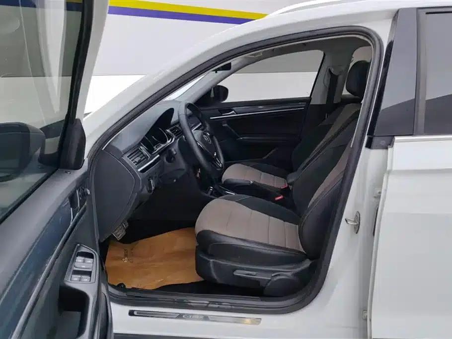 C-TREK 2020 1.5L Automatic Comfort Model — миниатюра 9