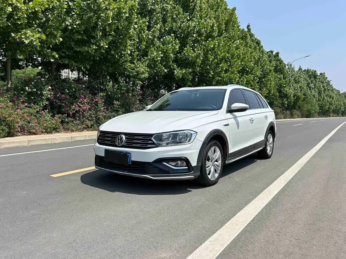 C-TREK 2017 1.6L Automatic Comfort Model — миниатюра 1