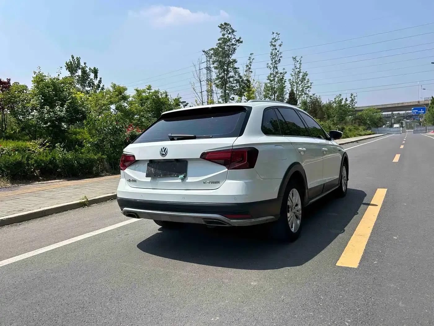 C-TREK 2017 1.6L Automatic Comfort Model — миниатюра 4