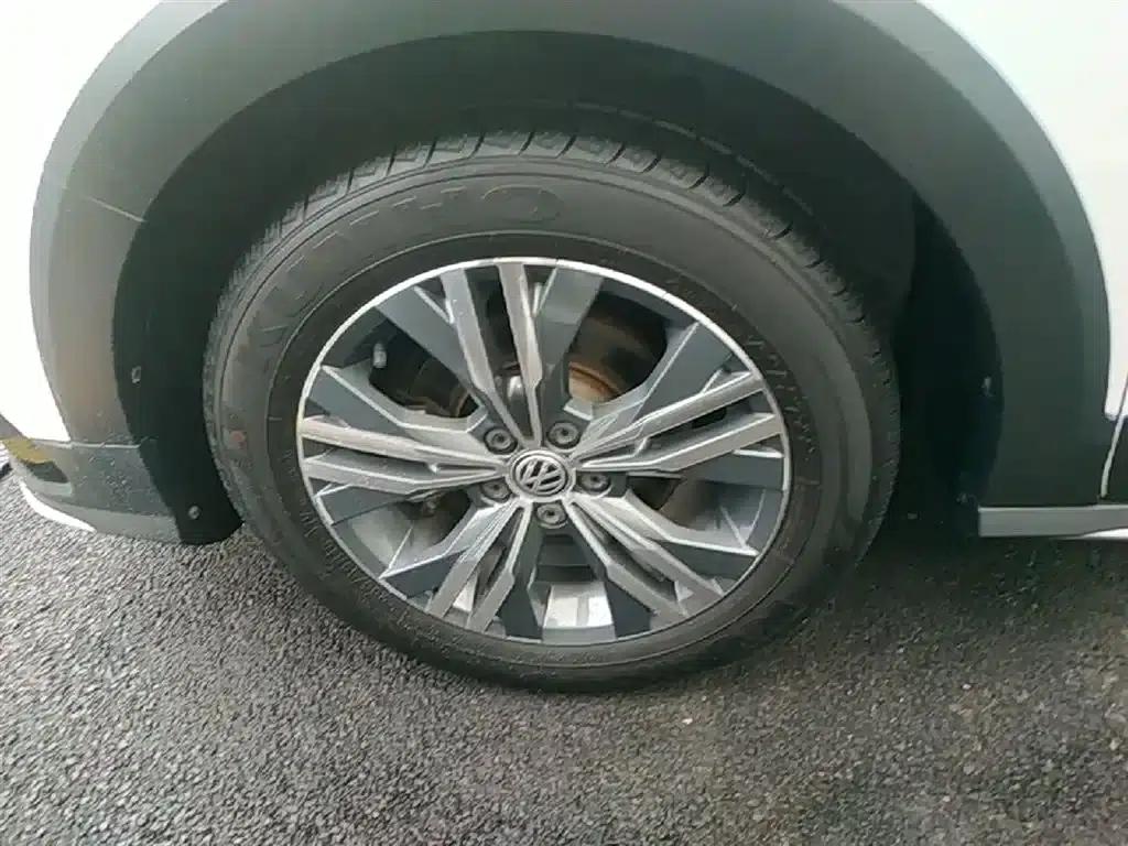 C-TREK 2017 1.6L Automatic Comfort Model — миниатюра 23