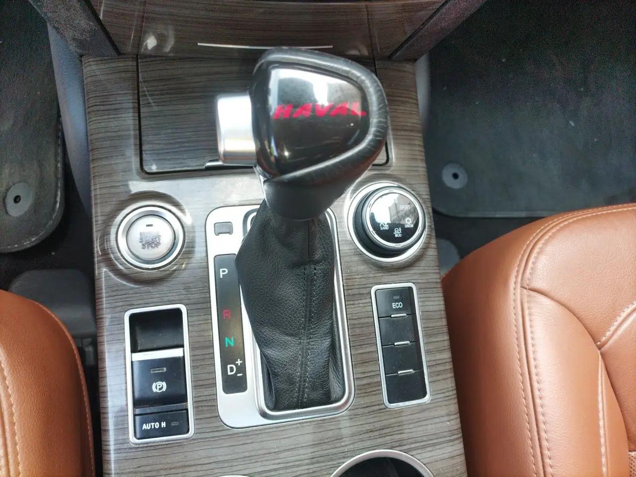 Haval H9 2015 2.0T Four-Wheel Drive Luxury 7-Seater — миниатюра 15