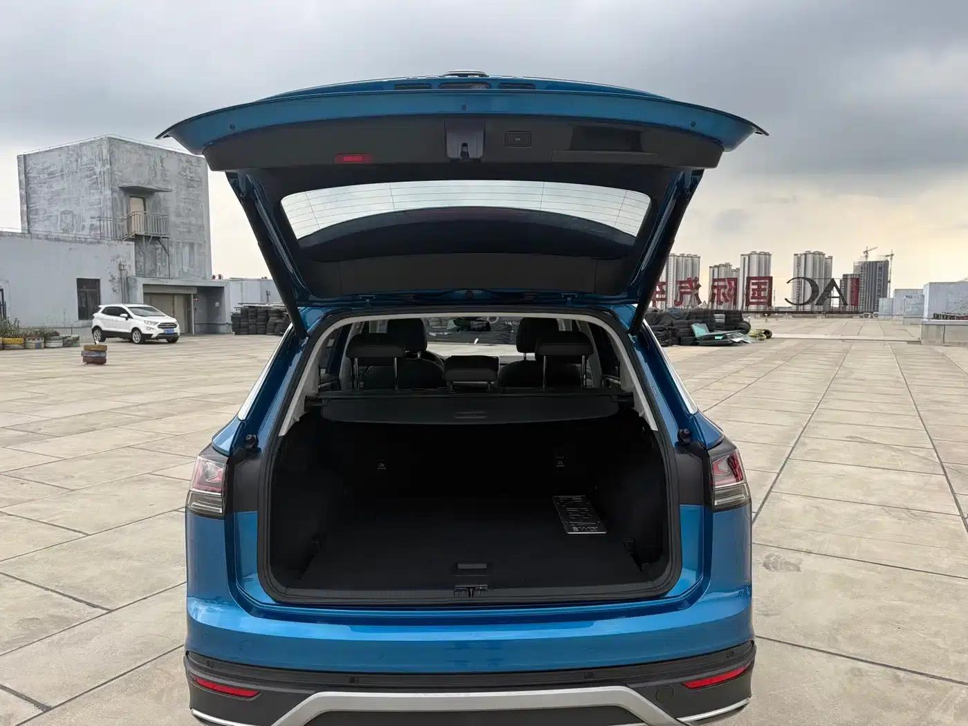 Tayron GTE Plug-in Hybrid 2023 280TSI Luxury Plus Advanced Edition — миниатюра 17
