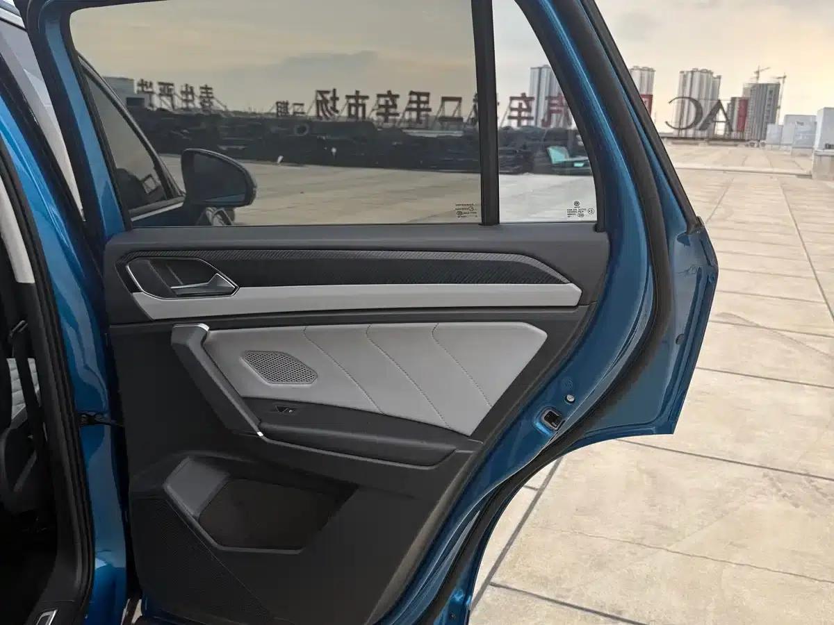 Tayron GTE Plug-in Hybrid 2023 280TSI Luxury Plus Advanced Edition — миниатюра 21