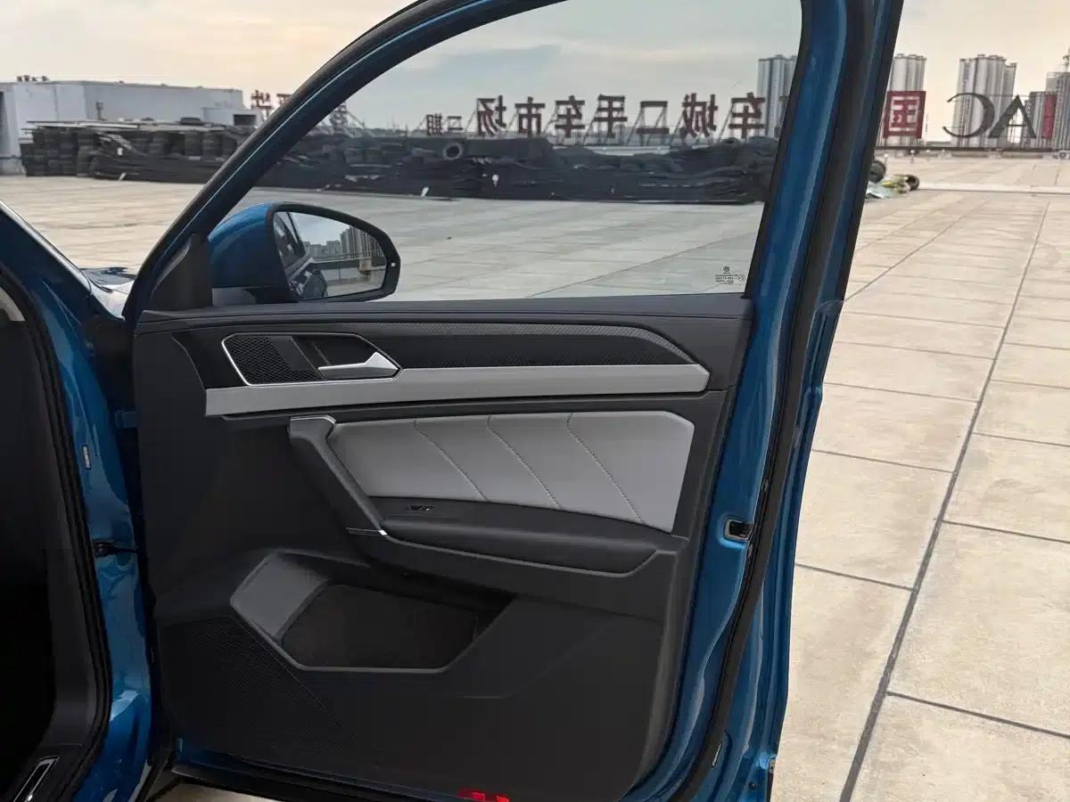 Tayron GTE Plug-in Hybrid 2023 280TSI Luxury Plus Advanced Edition — миниатюра 22