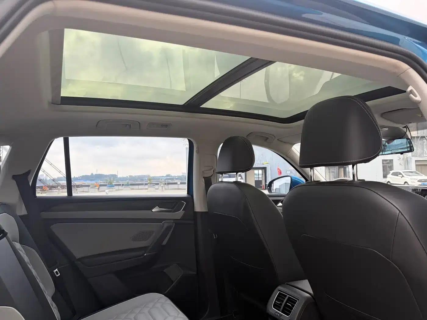 Tayron GTE Plug-in Hybrid 2023 280TSI Luxury Plus Advanced Edition — миниатюра 26