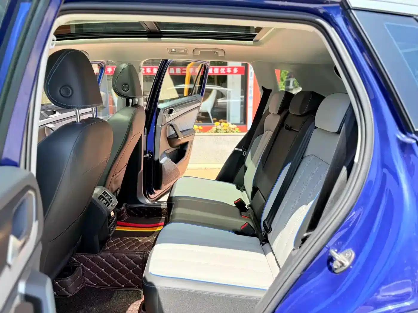 Tayron GTE Plug-in Hybrid 2023 280TSI Luxury Plus Advanced Edition — миниатюра 3