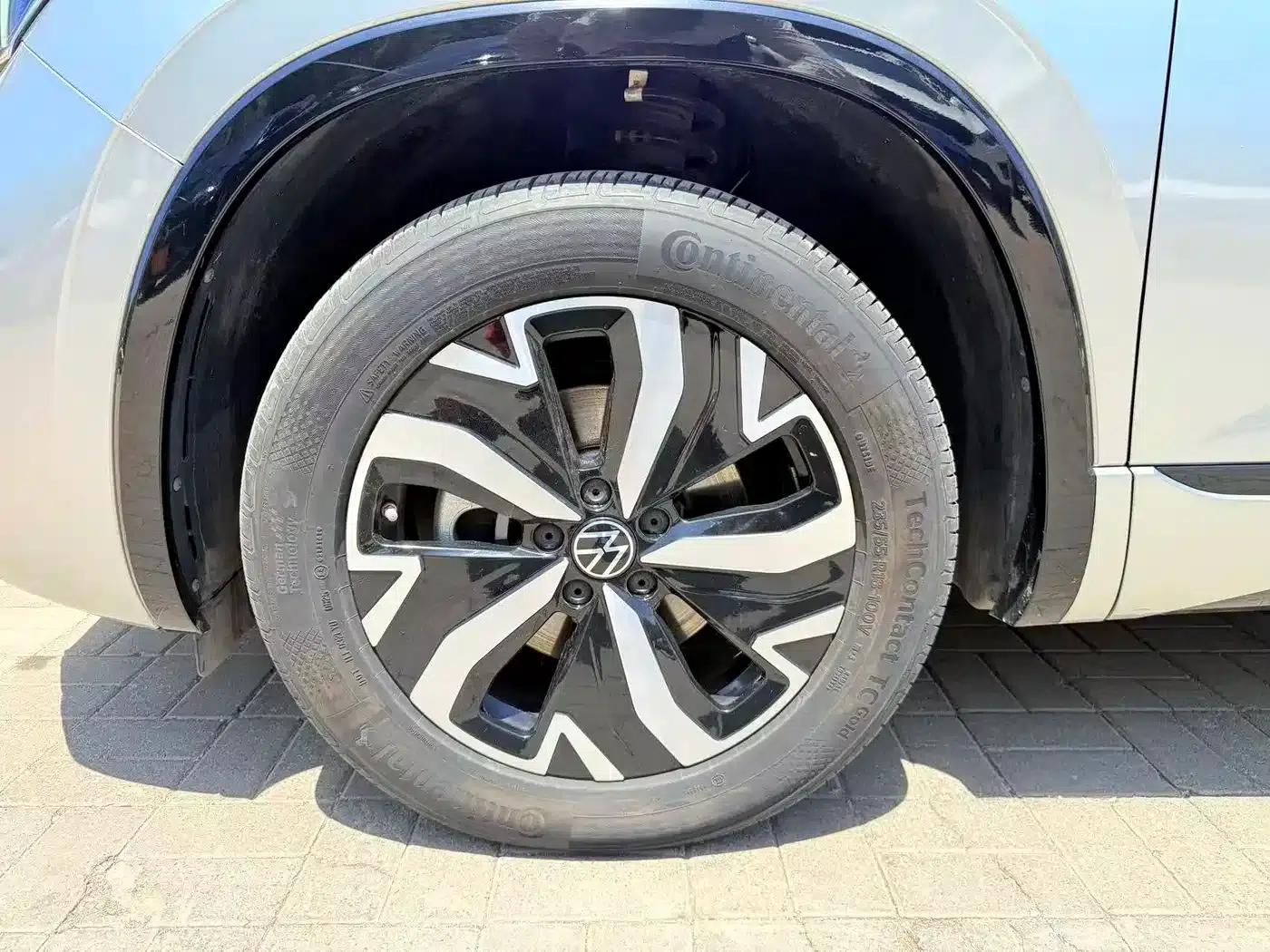 Tayron GTE Plug-in Hybrid 2023 280TSI Luxury Plus Advanced Edition — миниатюра 4