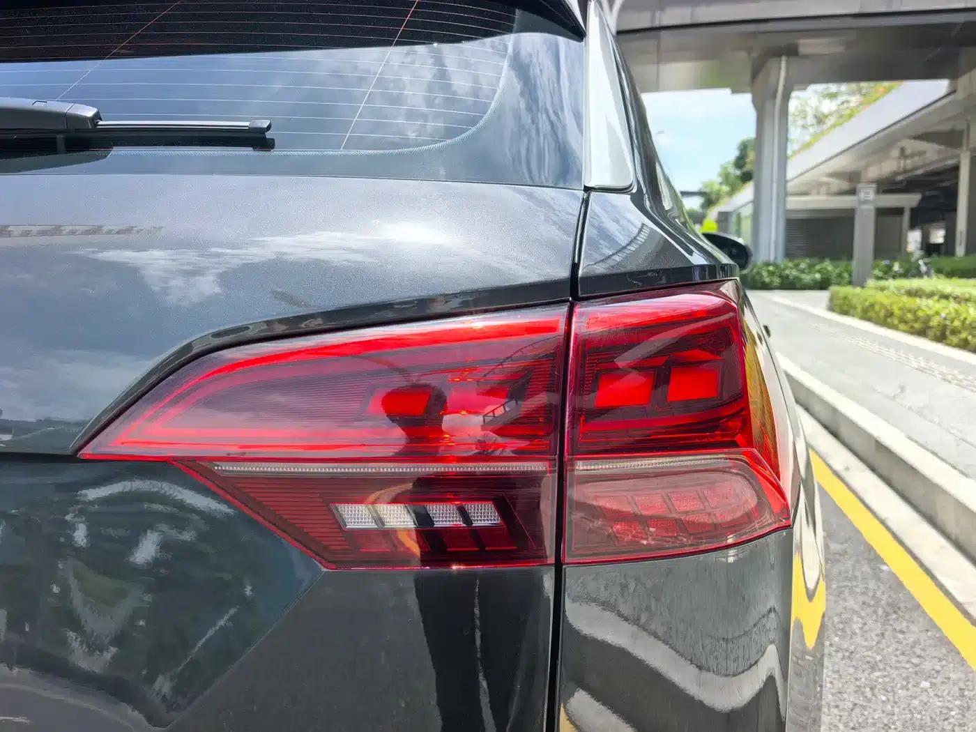 Tayron GTE Plug-in Hybrid 2022 1.4T Premium Edition — миниатюра 15