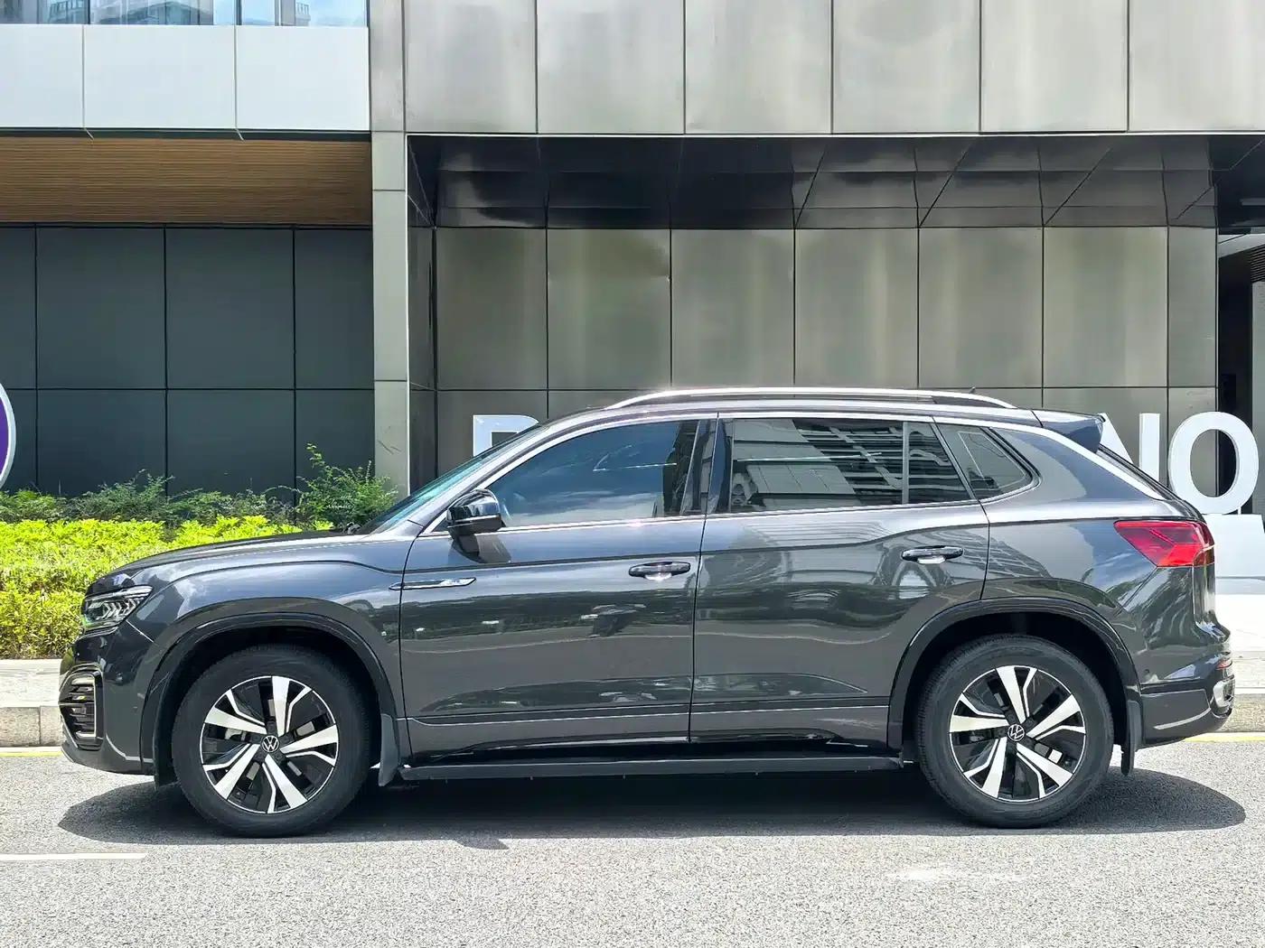 Tayron GTE Plug-in Hybrid 2022 1.4T Premium Edition — миниатюра 20