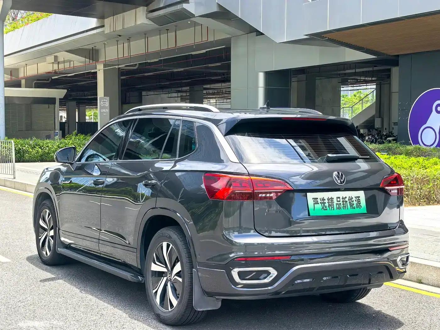Tayron GTE Plug-in Hybrid 2022 1.4T Premium Edition — миниатюра 21