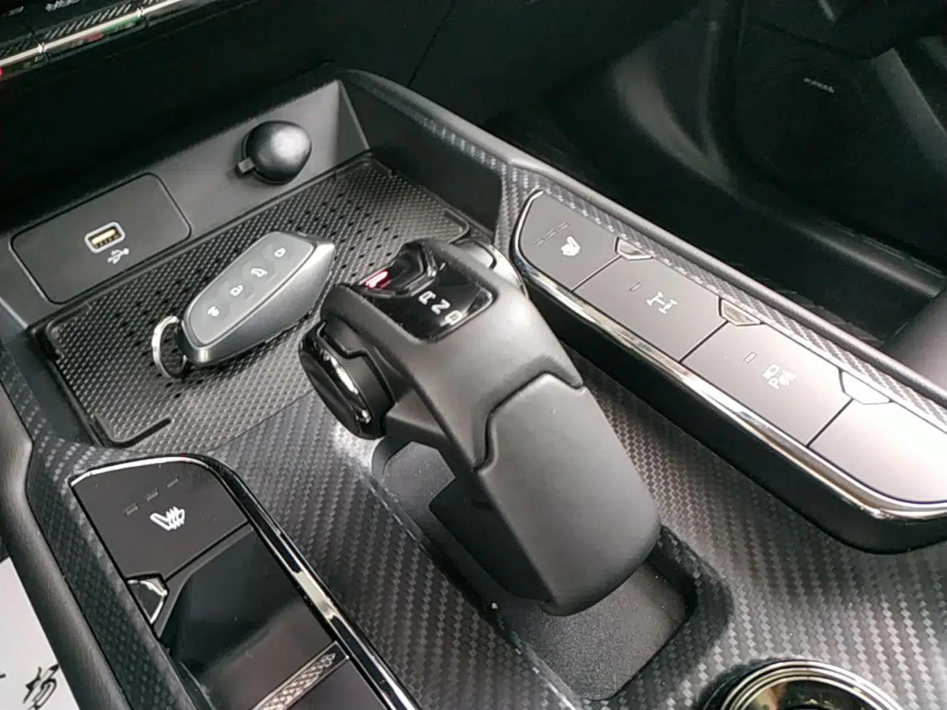 Haval Raptor New Energy 2023 Hi4 145 Explorer Edition — миниатюра 17