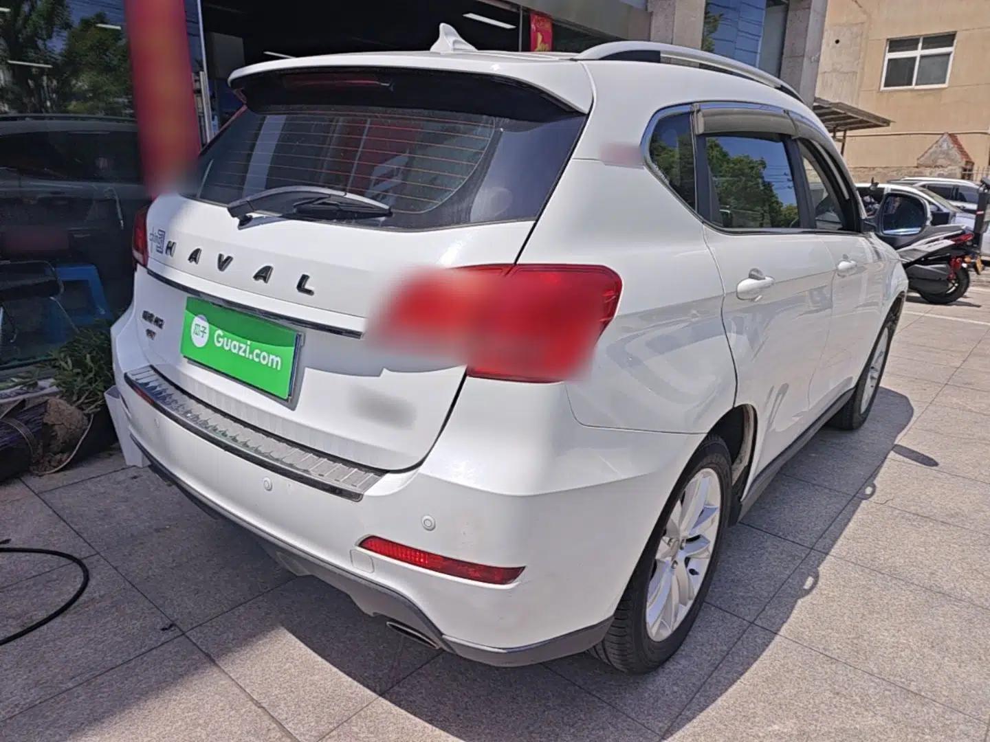 Haval H2 2016 Red-Label 1.5T Manual Two-Wheel Drive Luxury Model — миниатюра 6
