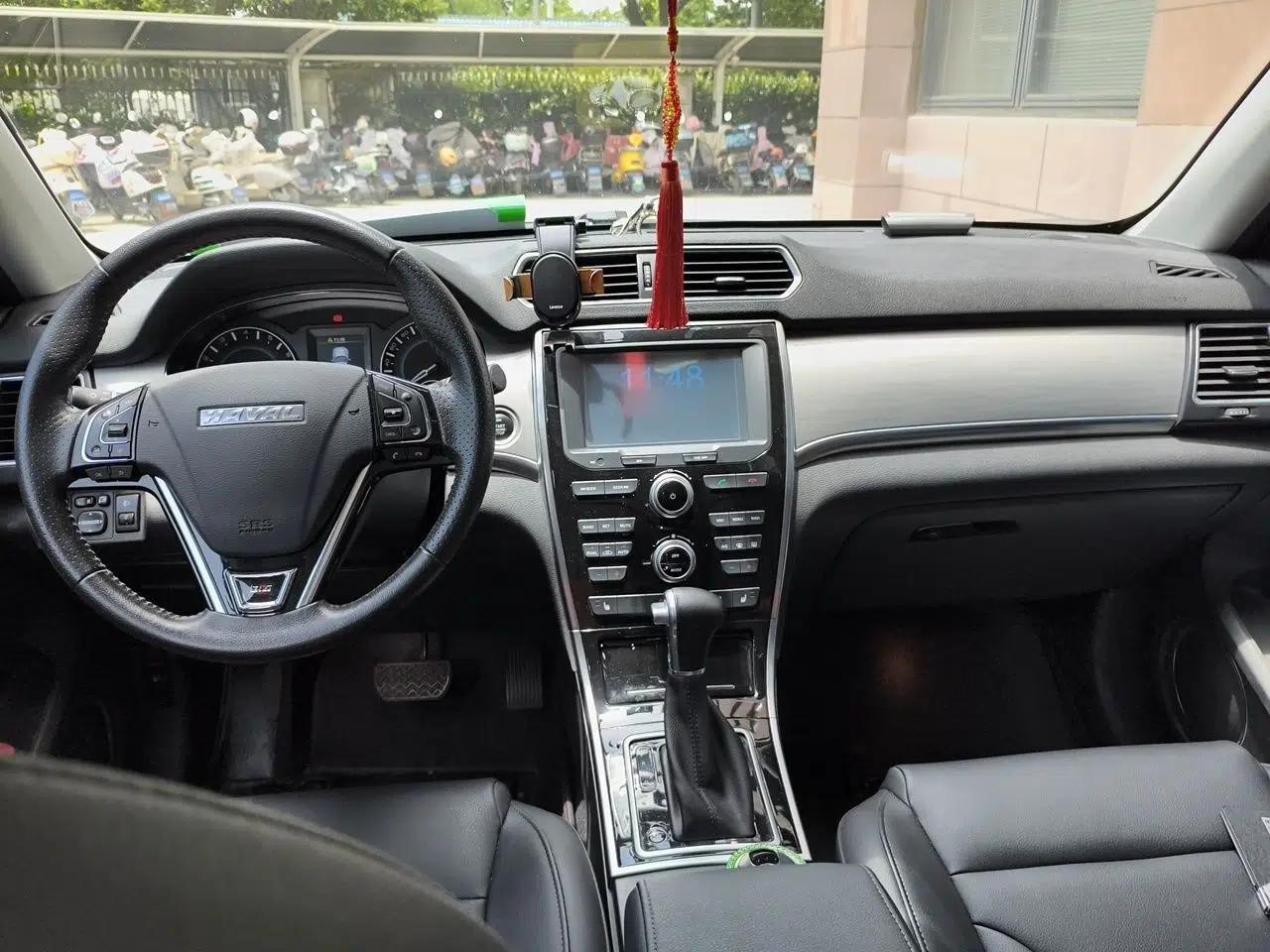 Haval H2 2016 Red-Label 1.5T Automatic Two-Wheel Drive Luxury Model — миниатюра 10