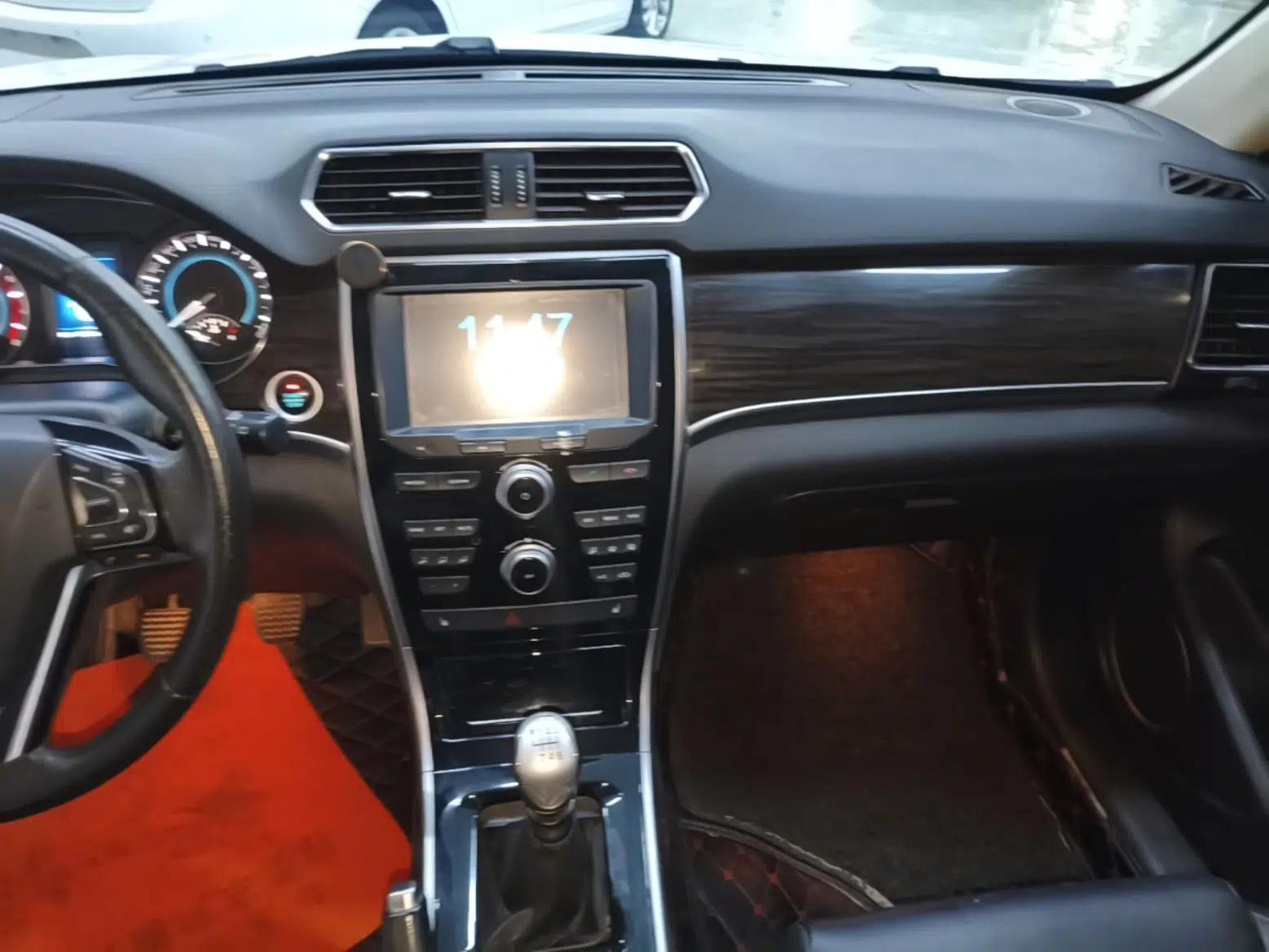 Haval H2 2016 Red Label 1.5T Manual Two-Wheel Drive Elite Model — миниатюра 16