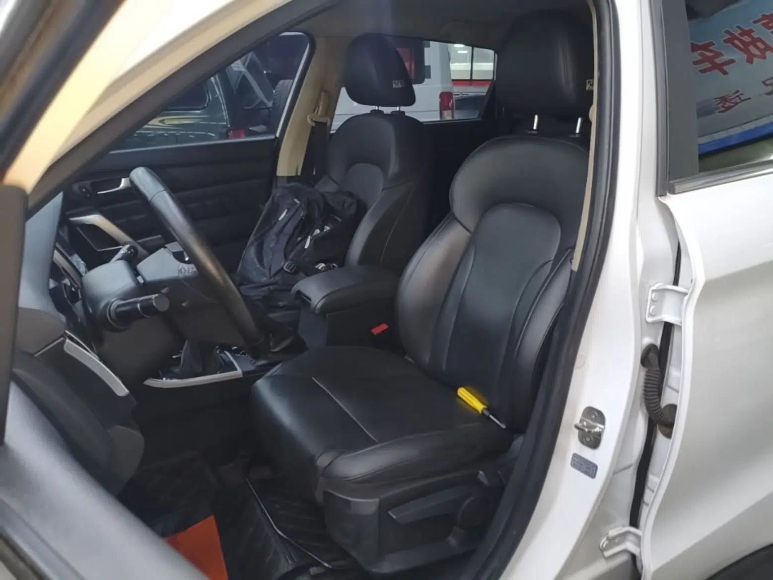 Haval H2 2016 Red Label 1.5T Manual Two-Wheel Drive Elite Model — миниатюра 18
