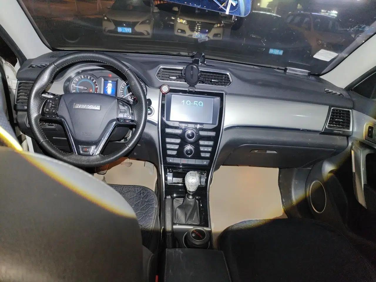 Haval H2 2016 Red Label 1.5T Manual Two-Wheel Drive Elite Model — миниатюра 10