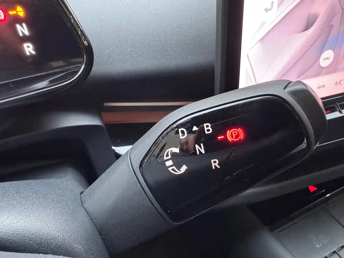 VW 06 2024 Facelift Ultra Long Range Edition — миниатюра 31