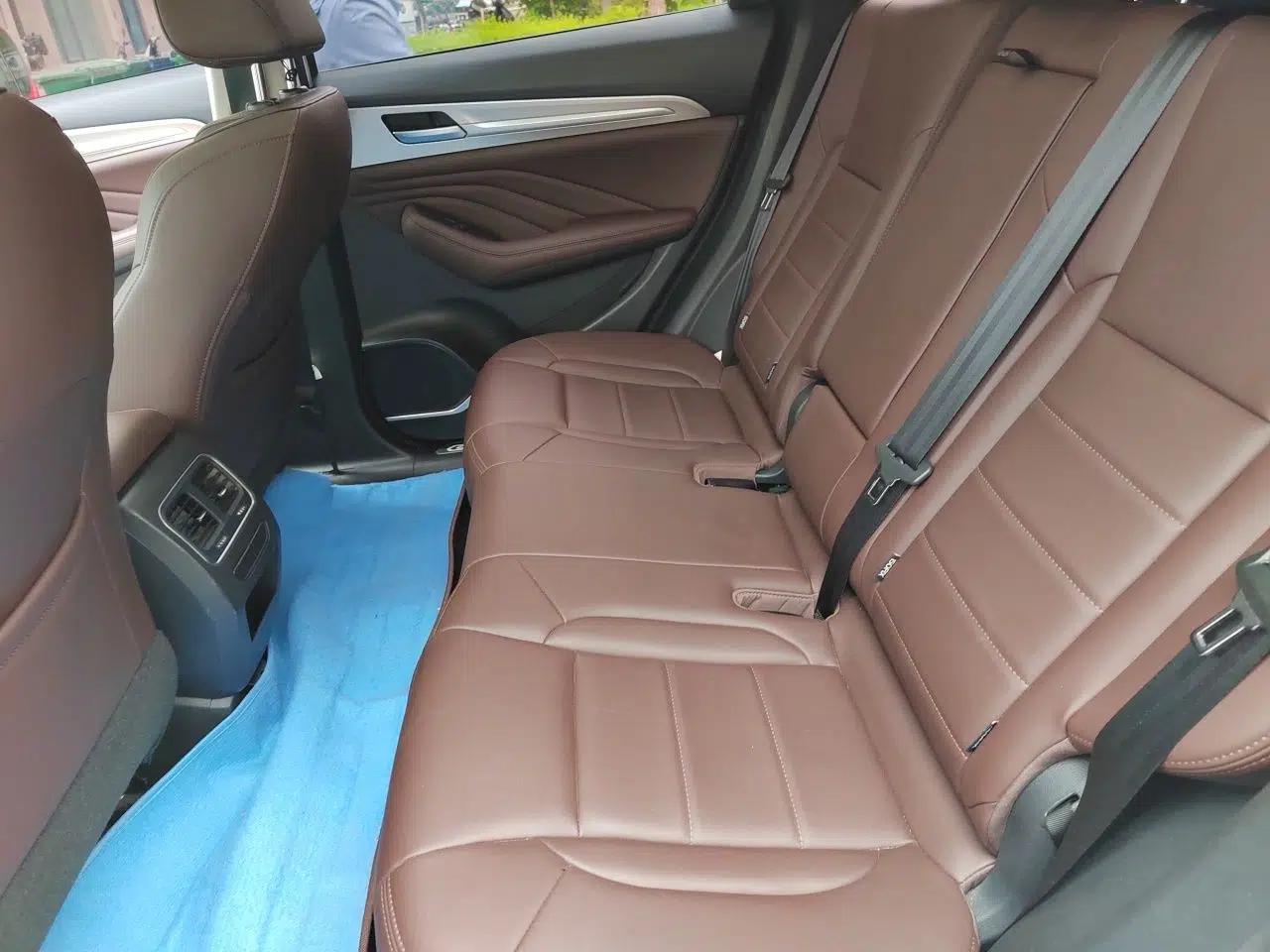 Haval F7 2019 2.0T Four-Wheel Drive iJoy China V Standard — миниатюра 18