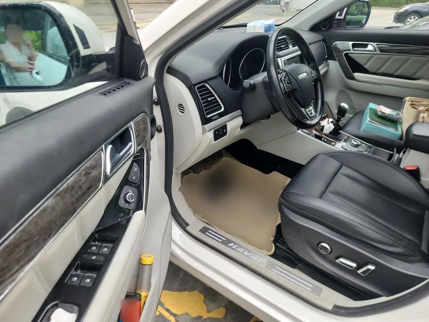 Haval H6 Coupe 2015 Blue Label 2.0T Manual Two-Wheel-Drive Elite Model — миниатюра 17