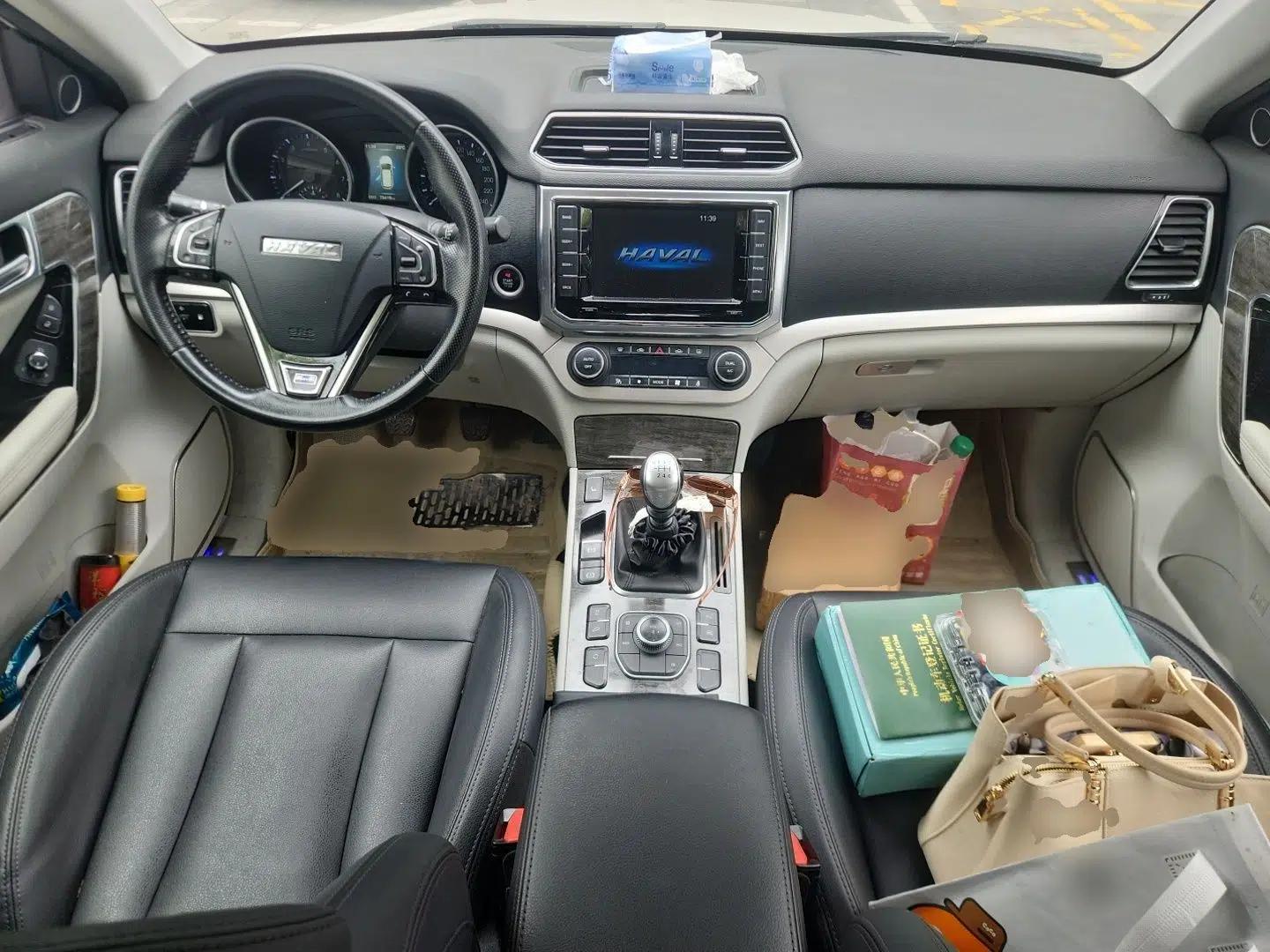 Haval H6 Coupe 2015 Blue Label 2.0T Manual Two-Wheel-Drive Elite Model — миниатюра 10