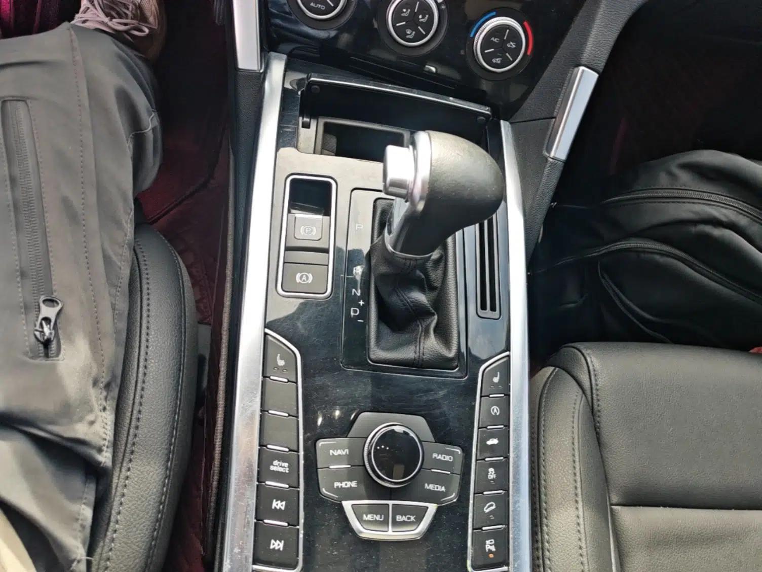 Haval H7 2016 Blue-Label H7 2.0T Automatic Luxury Model — миниатюра 17