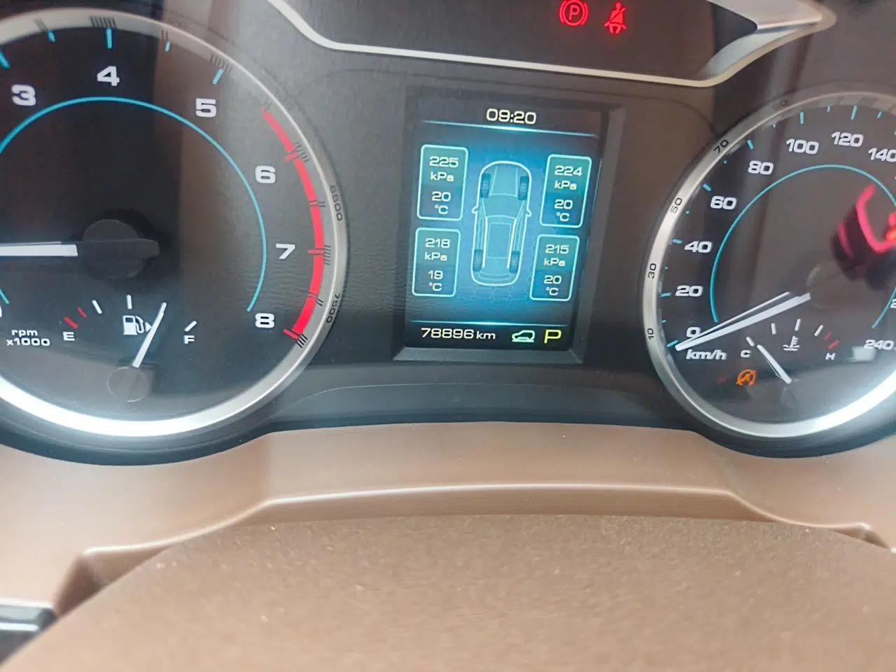 Haval H7 2017 Red-Label H7 2.0T Automatic Luxury Model — миниатюра 13