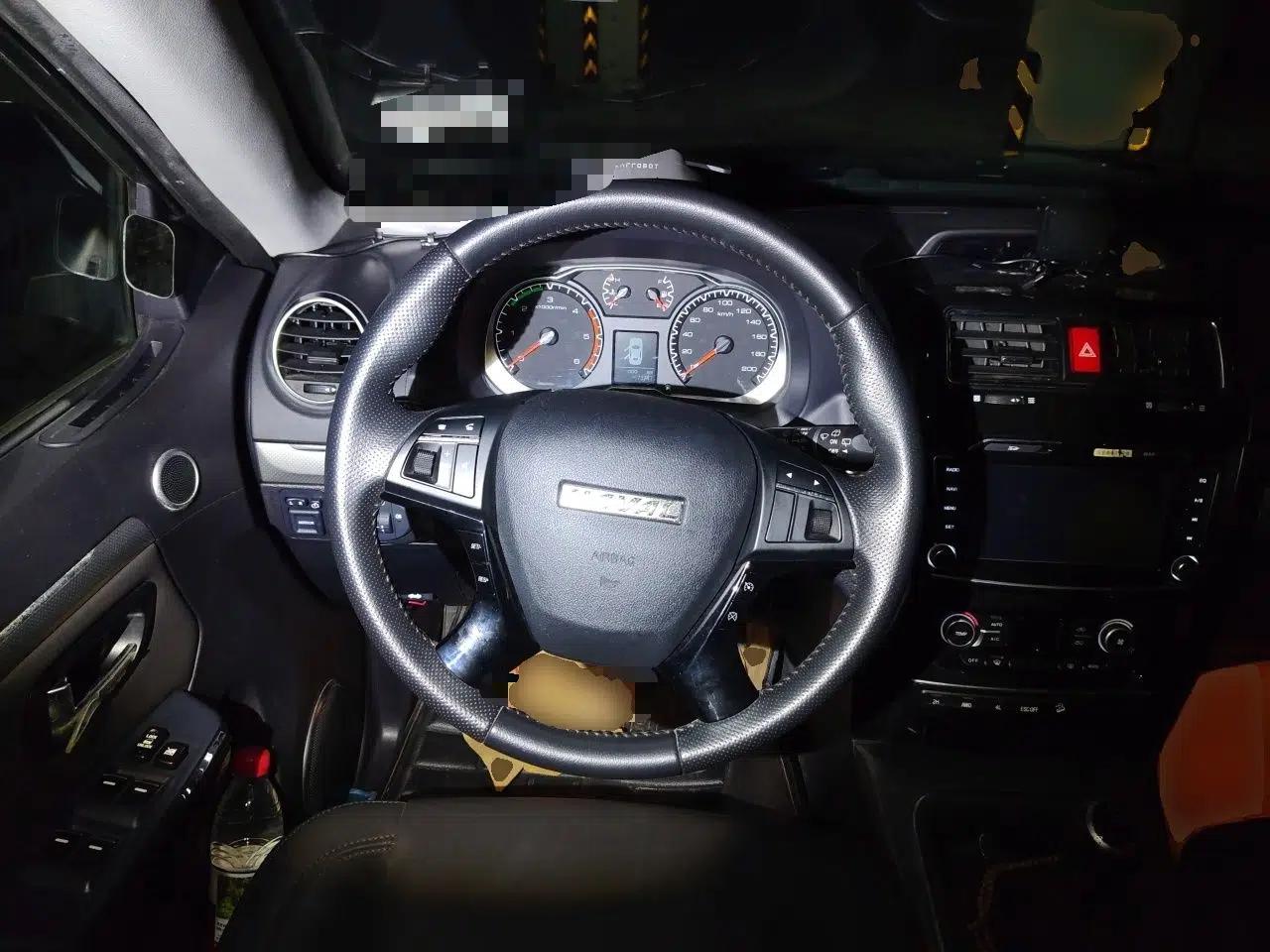 Haval H5 Classic 2016 Classic Edition 2.0T Diesel Manual 4x4 Prestige Model — миниатюра 11