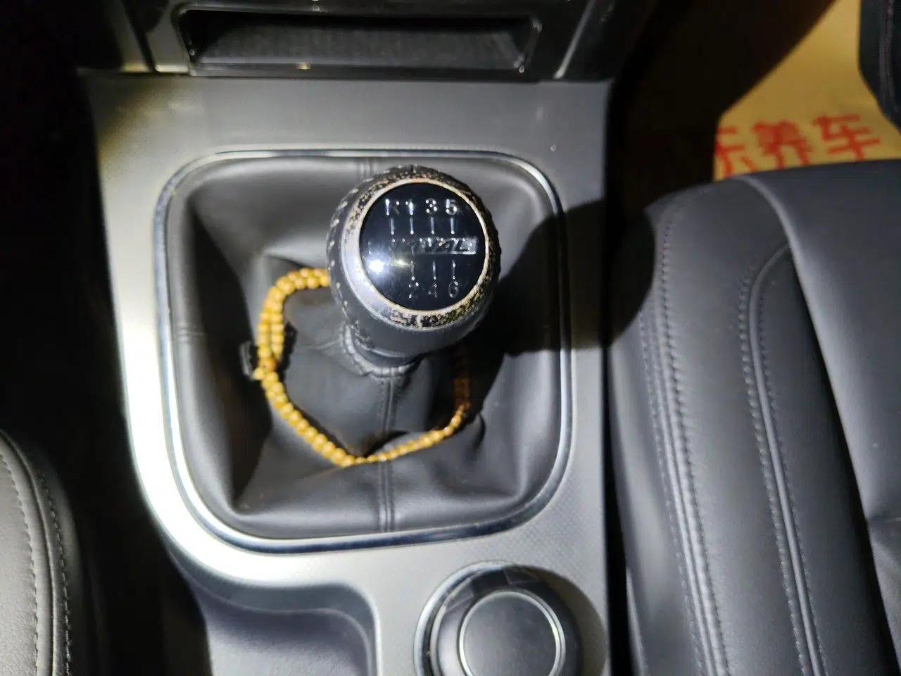 Haval H5 Classic 2016 Classic Edition 2.0T Diesel Manual 4x4 Prestige Model — миниатюра 15