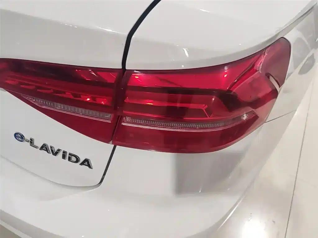 2019 Volkswagen Lavida EV Premium Edition — миниатюра 8