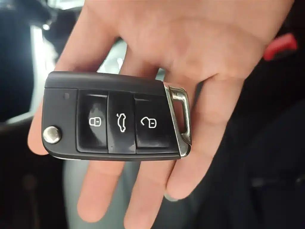 2019 Volkswagen Lavida EV Premium Edition — миниатюра 9