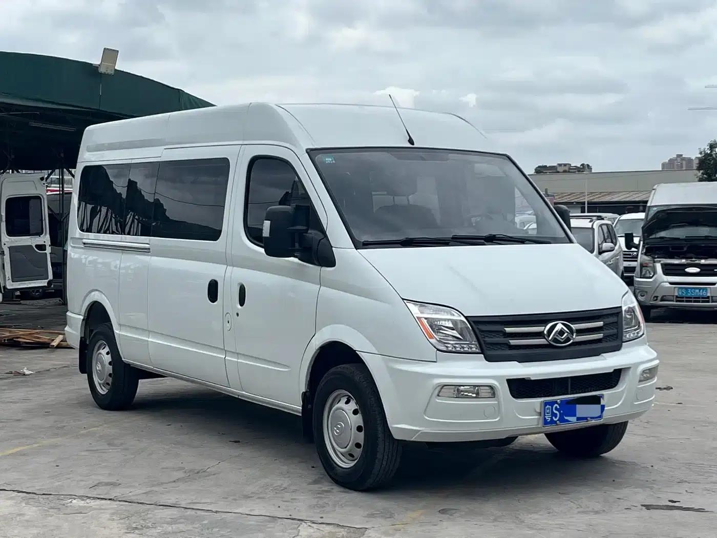 Xintu V80 2023 2.0T PLUS Manual All-Rounder Long Wheelbase Mid-Roof 6/7/8/9 Seats — миниатюра 3