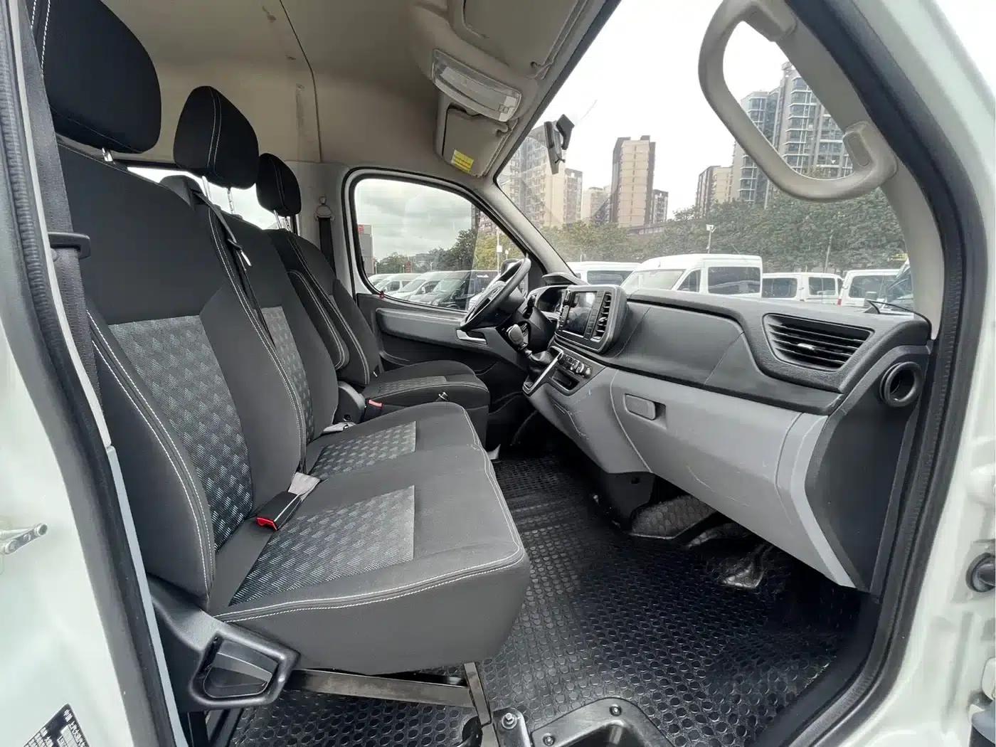 Xintu V80 2023 2.0T PLUS Manual All-Rounder Long Wheelbase Mid-Roof 6/7/8/9 Seats — миниатюра 10