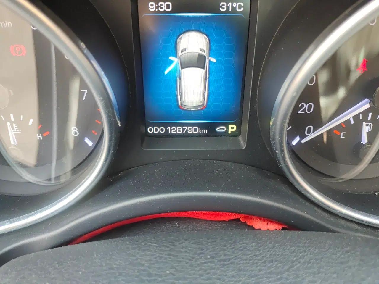 Haval H8 2015 2.0T Two-Wheel-Drive Elite Version — миниатюра 13