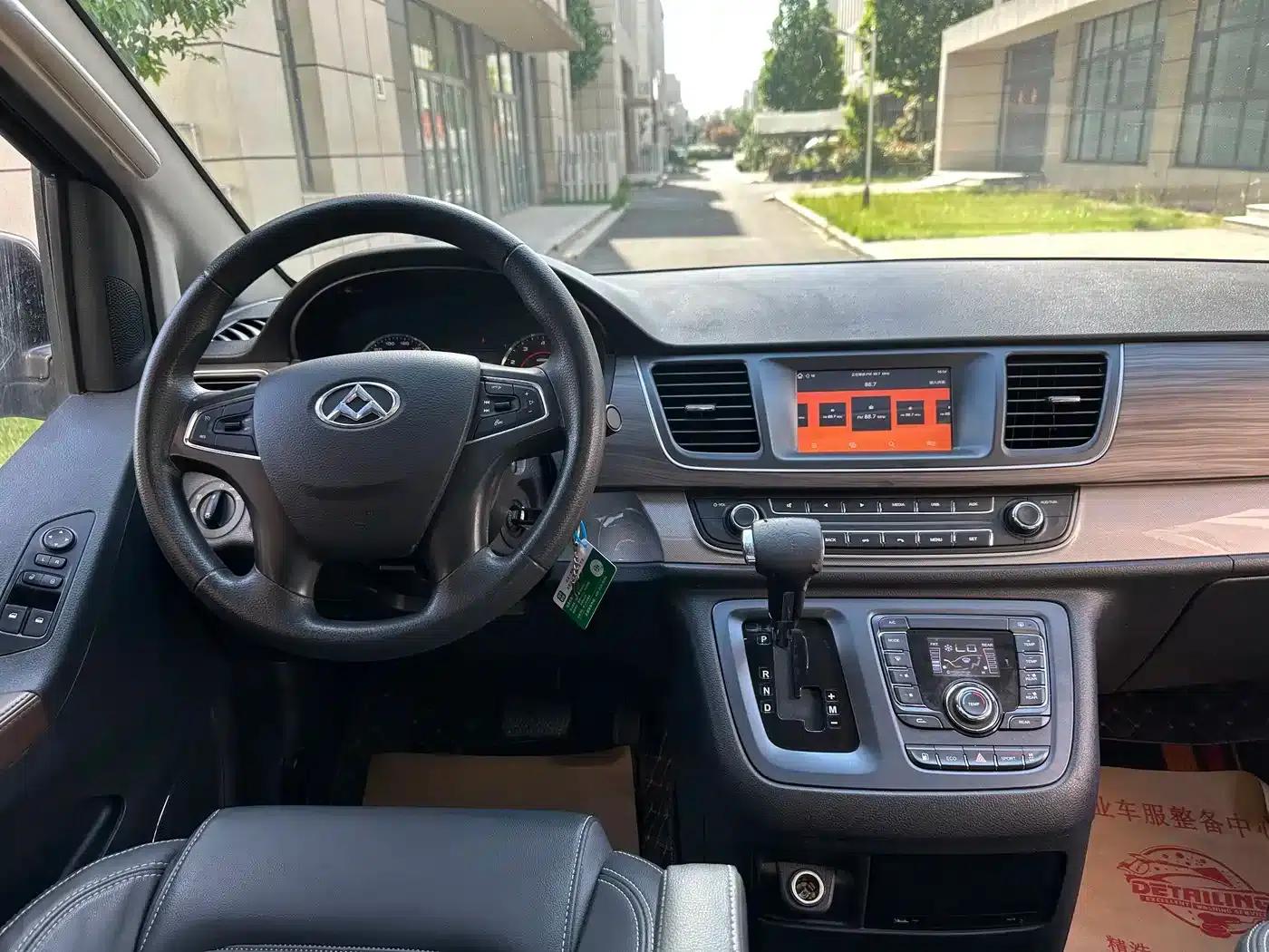 Maxus G10 2018 PLUS 2.0T Automatic Luxury Edition — миниатюра 8