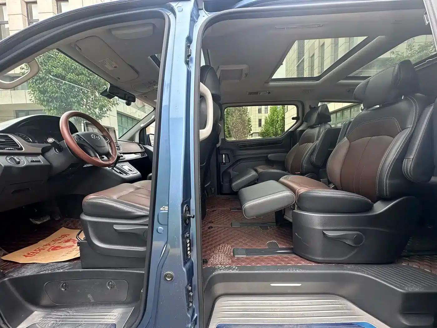Maxus G10 2016 2.0T Automatic Luxury Executive Edition — миниатюра 17