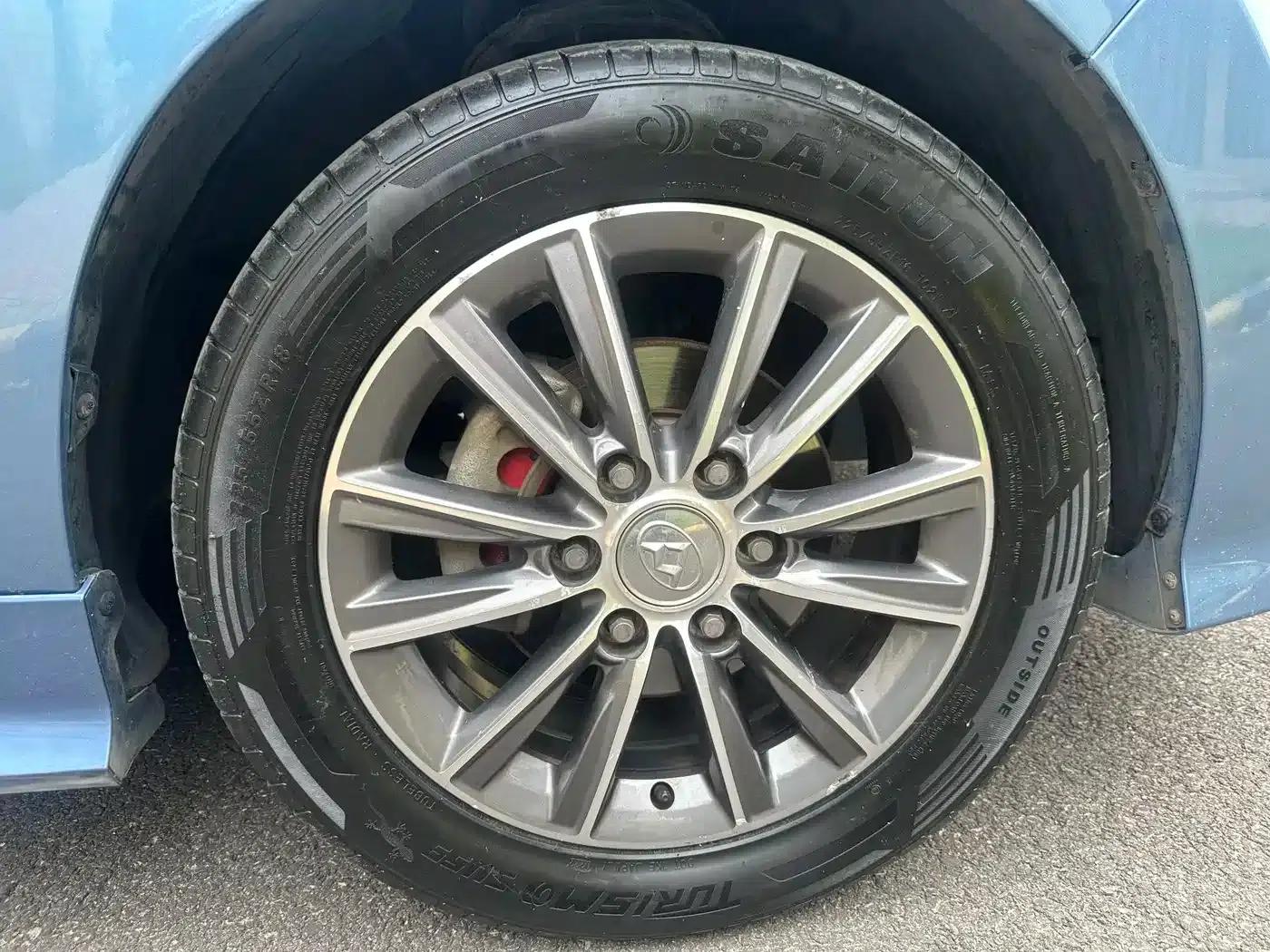 Maxus G10 2016 2.0T Automatic Luxury Executive Edition — миниатюра 25