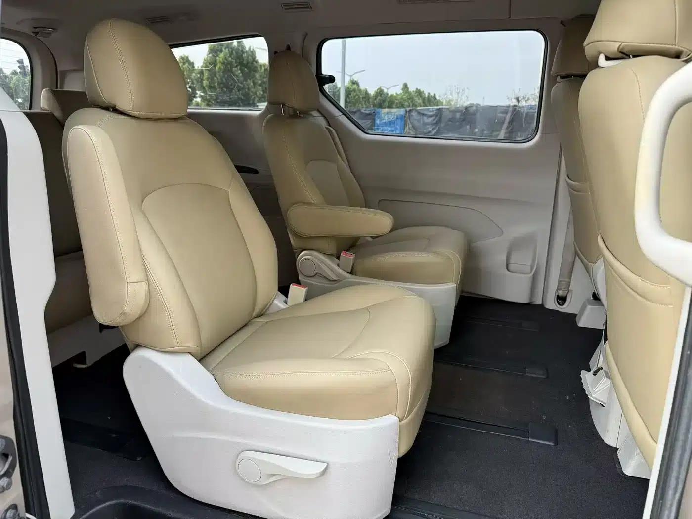 Maxus G10 2014 2.0T Automatic Executive Edition — миниатюра 6