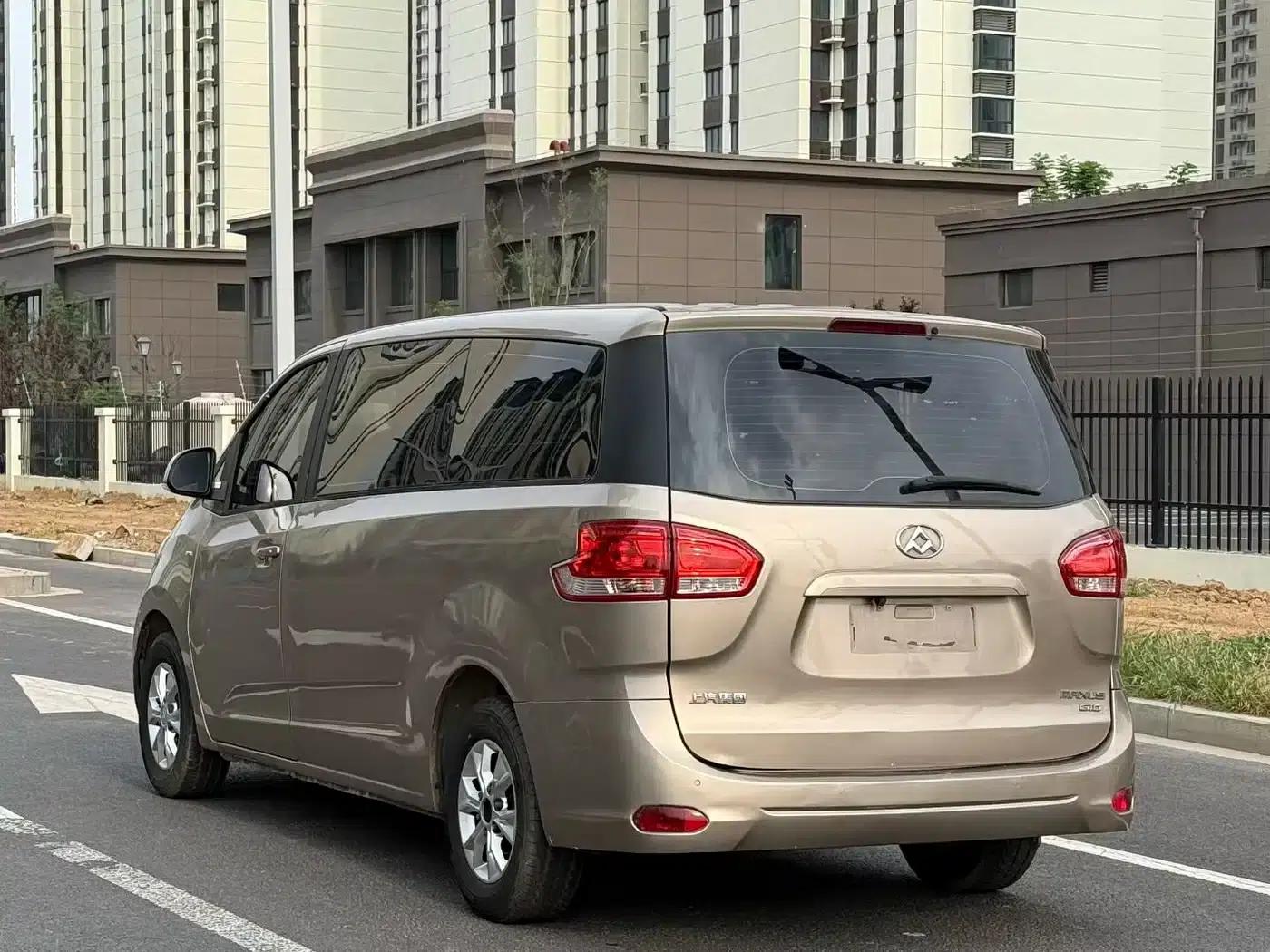Maxus G10 2014 2.0T Automatic Executive Edition — миниатюра 7