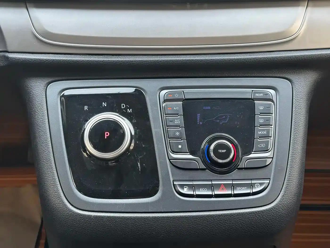 Maxus G20 2023 Facelift ES 2.0T Gasoline Automatic Value Edition — миниатюра 12