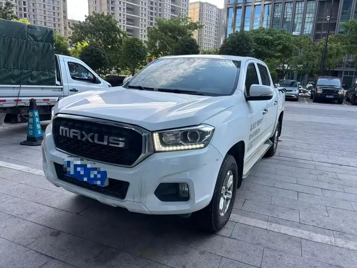 Maxus T70 2020 2.0T Diesel Manual 2WD Comfort Edition with Long Box and High Chassis — миниатюра 1