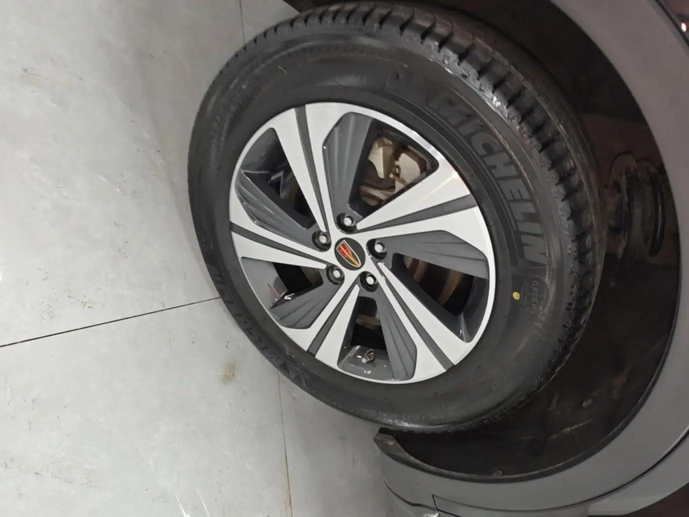 Hongqi HS5 2019 2.0T Smart Connect Flagship Edition — миниатюра 8