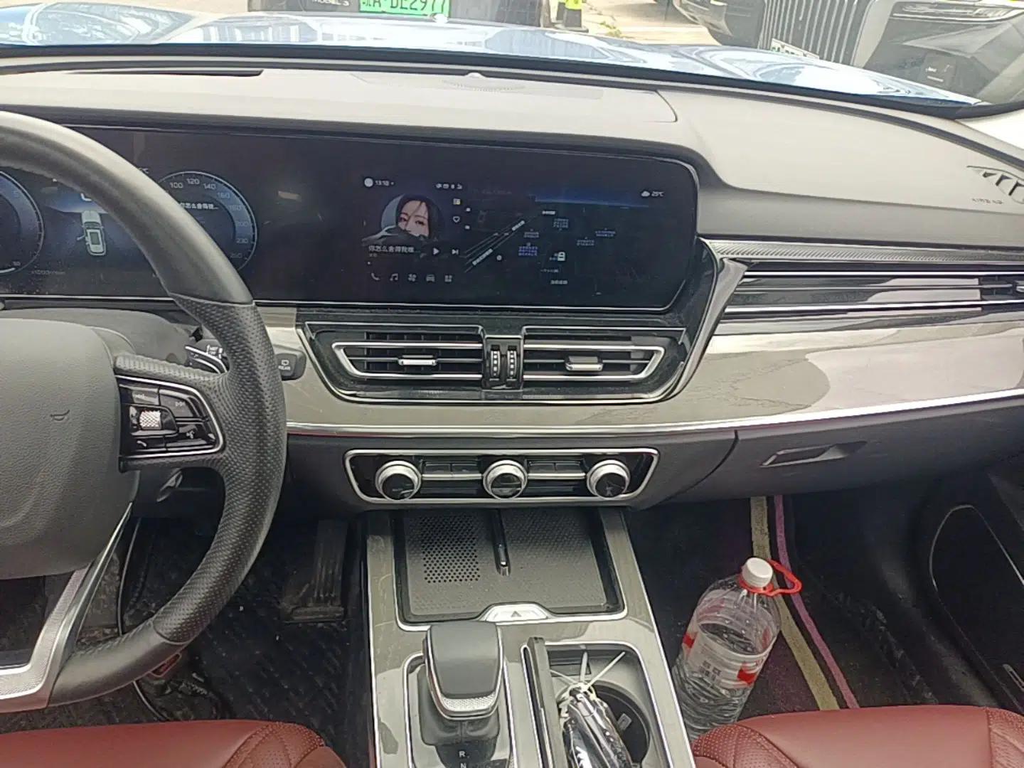 Hongqi HS5 2023 2.0T Four-Wheel Drive Flagship Pro Edition — миниатюра 16