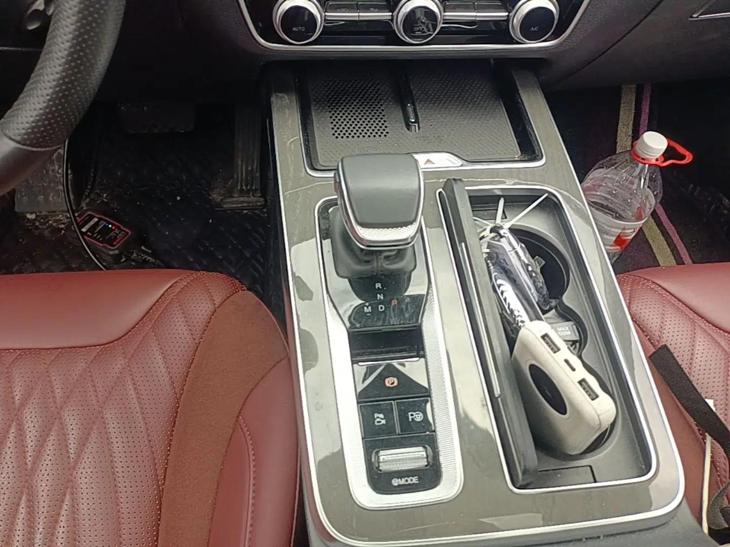 Hongqi HS5 2023 2.0T Four-Wheel Drive Flagship Pro Edition — миниатюра 17