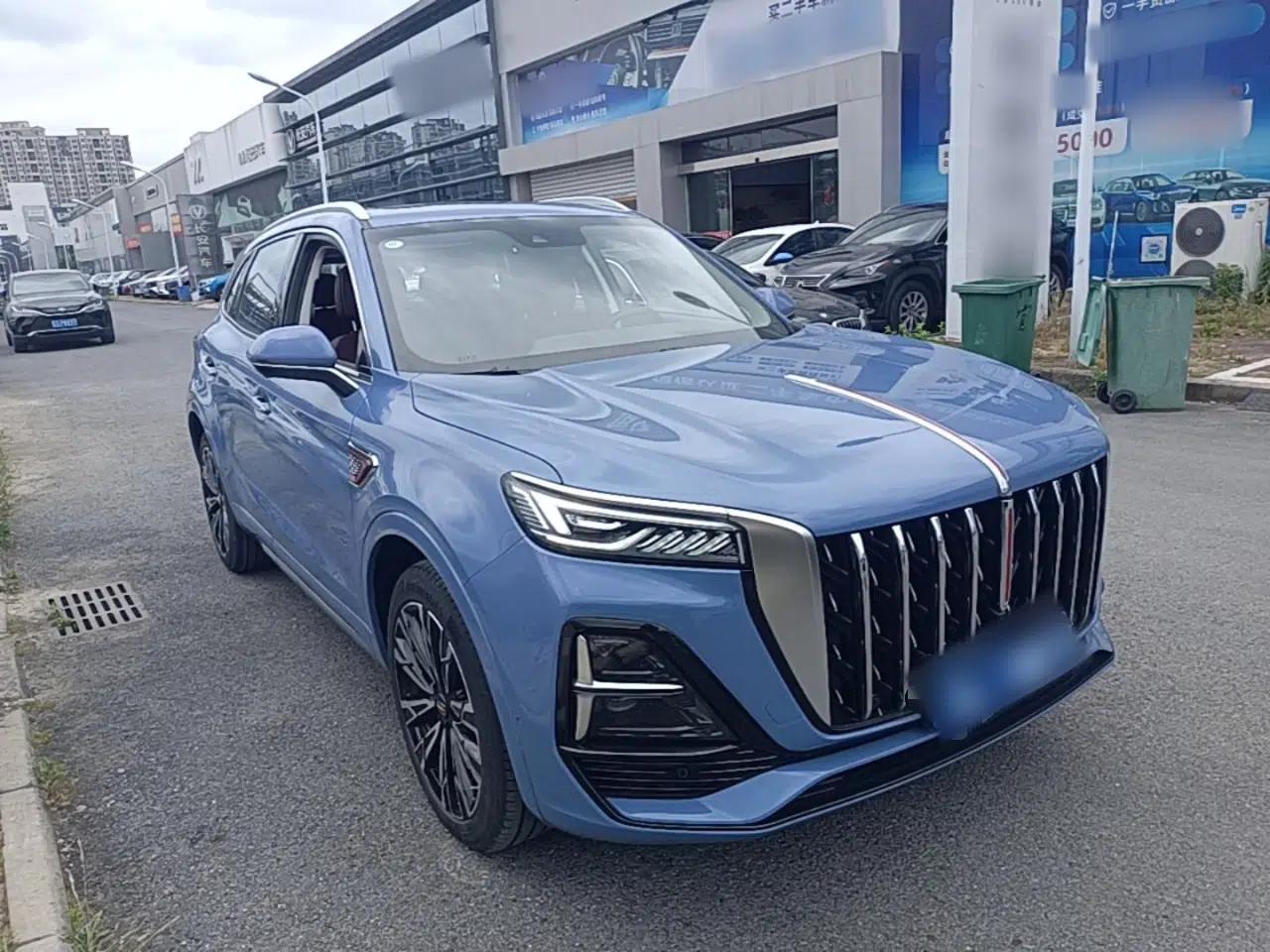 Hongqi HS5 2023 2.0T Four-Wheel Drive Flagship Pro Edition — миниатюра 3